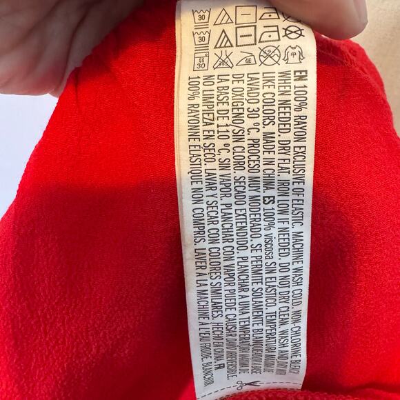 Forever 21 Red Smocked Off Shoulder Long Sleeve Blouse Women's Small - Picture 4 of 4